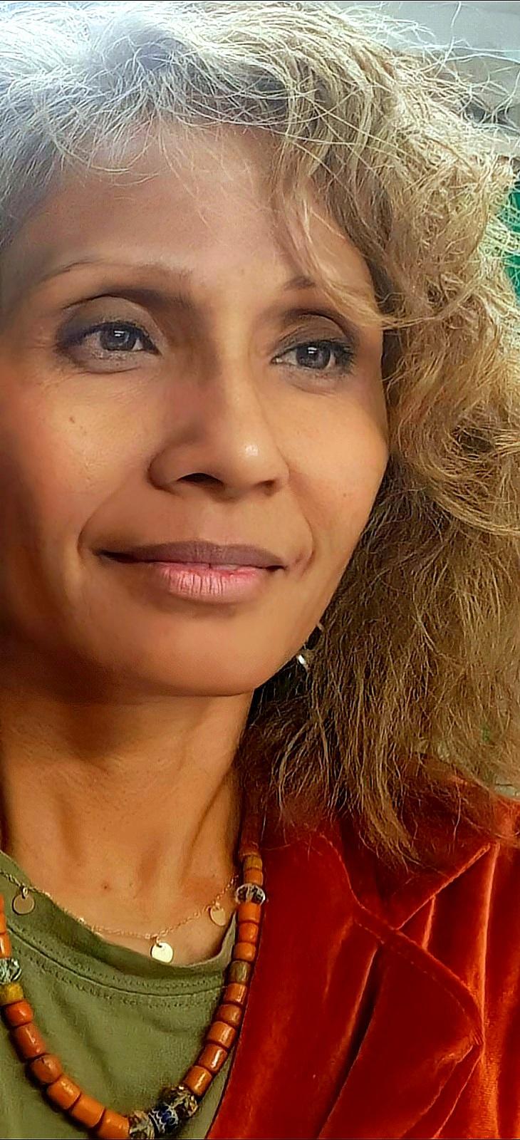 Francesca, Artist & Founder of Von Reinhaart Atelier